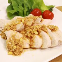 簡単中華!蒸し鶏の香味醤かけ