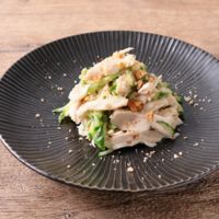 鶏むね肉のアーモンド味噌和え