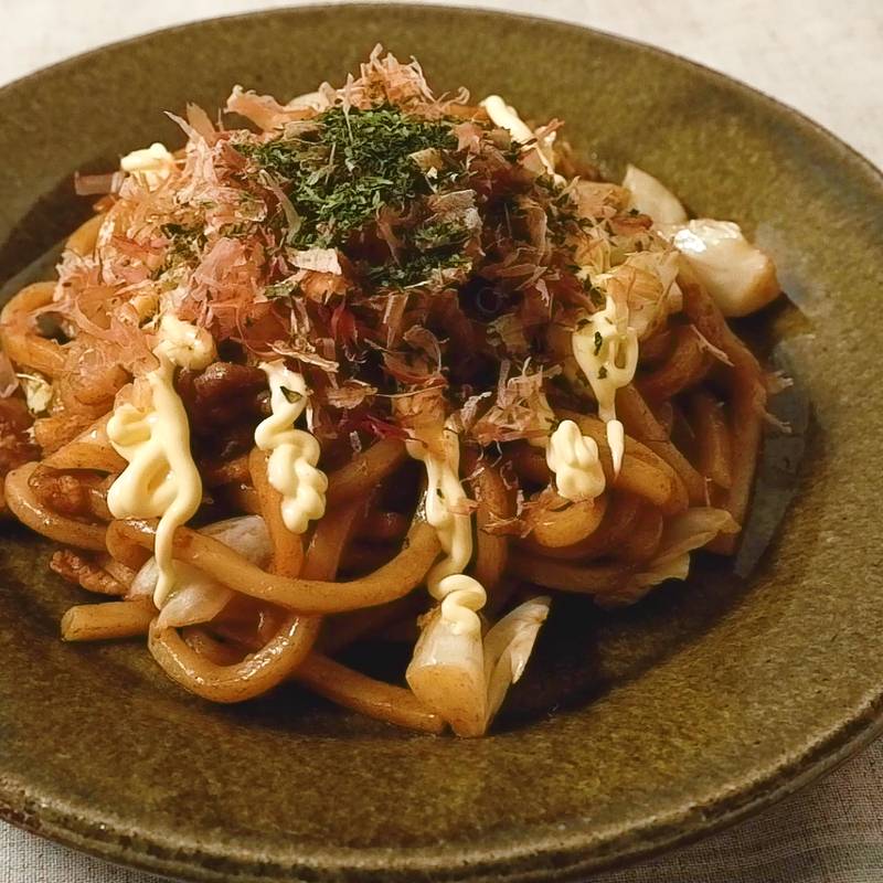 揚げ玉入り焼うどん 作り方 レシピ クラシル