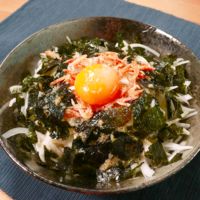 とろーり卵のオニオンサラダ