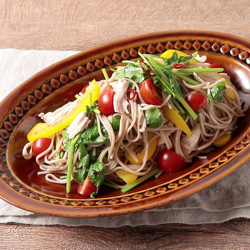 茶そばと彩り野菜のコロコロサラダ 作り方 レシピ クラシル