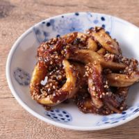 甘辛手羽先の味 イカのかりんとう風揚げ
