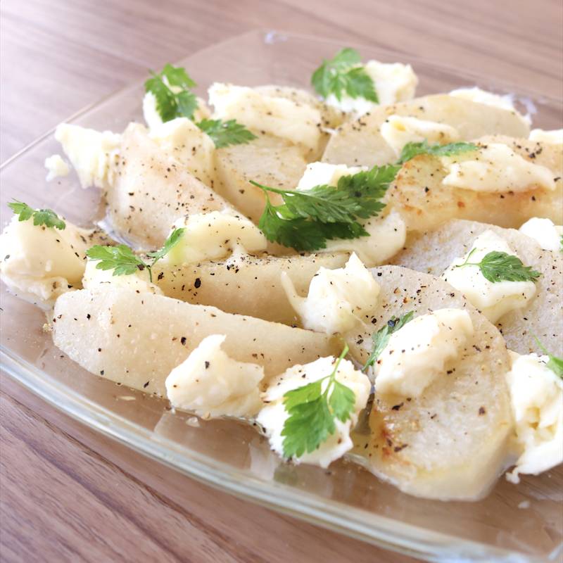 焼き梨とモッツァレラチーズのサラダ 作り方 レシピ クラシル