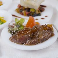 全部並べても手のひらサイズのフルコース
