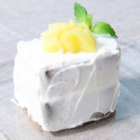 水切りヨーグルトでパインケーキ