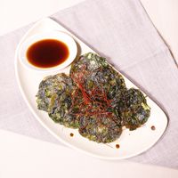 大人のおつまみ!たっぷりニラのおやき