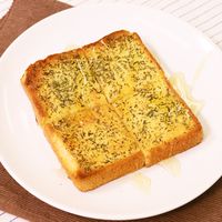 シンプルでおいしい ローズマリーバタートースト