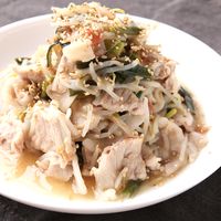 豚もも肉ともやしの和風梅蒸し