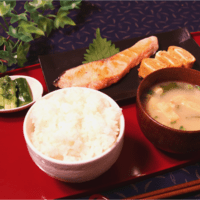 朝食といえばコレ!の鮭定食
