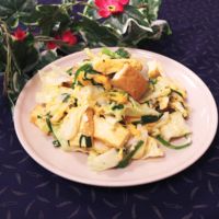 シンプルな味付け!厚揚げとキャベツのチャンプルー