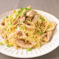 鶏もも肉のオイスターソース焼きそば