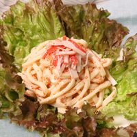 プチプチとびっこのわさびクリームサラダうどん