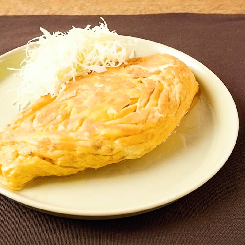 甘辛鶏ひき肉がたっぷり入ったオムレツ 作り方・レシピ | クラシル