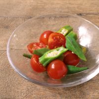 オクラとトマトのレモン風味和え