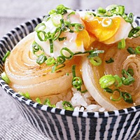 簡単 玉ねぎのステーキ丼