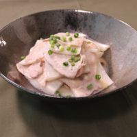 レンジで簡単!豚ロースと大根の味噌煮込み風