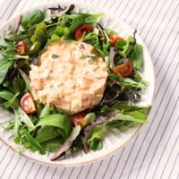 カツオのスパイシータルタルサラダ
