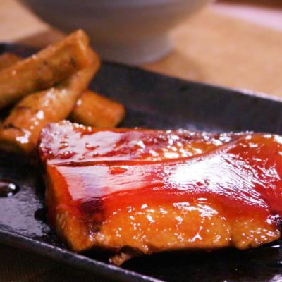 照りが美味しい！ブリの照り焼き