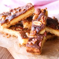 香ばしナッツ スティックカラメルチーズケーキ