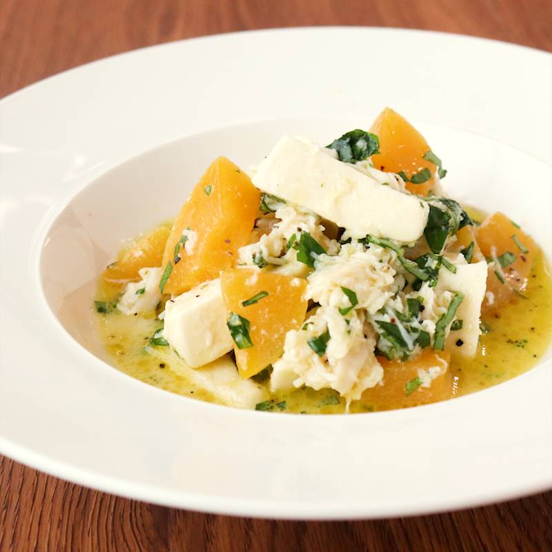 黄桃とモッァレラチーズのさっぱりサラダ 作り方・レシピ クラシル