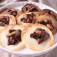 餃子の皮で 簡単チョコレートピザ