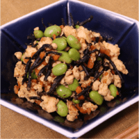 ごはんに合う!枝豆とひじきの豆腐煮込み