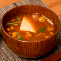 基本の和食 なめこの赤だし