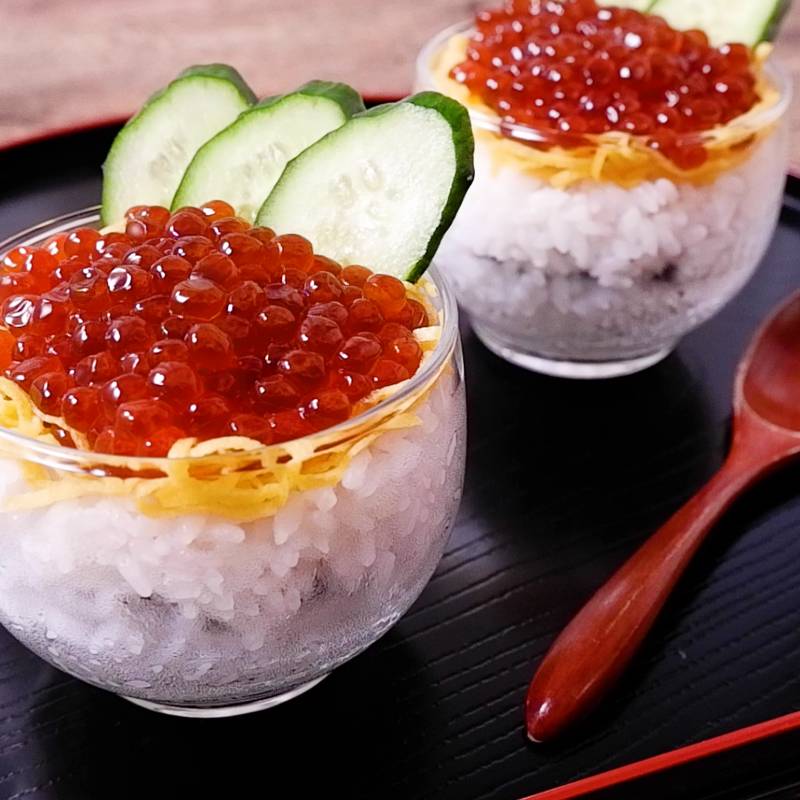 たっぷりいくらのカップ寿司 作り方・レシピ | クラシル
