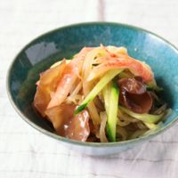 つるつるコリコリ 生きくらげとカニカマのサラダ
