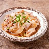 豚バラ肉と玉ねぎのポン酢炒め