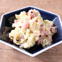 ブルーチーズとベーコンのポテトサラダ