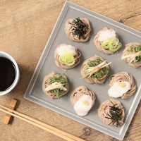 薬味たっぷり 一口ざるそば