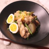 フライパンに入れるだけ!大根と手羽元のお酢煮込み