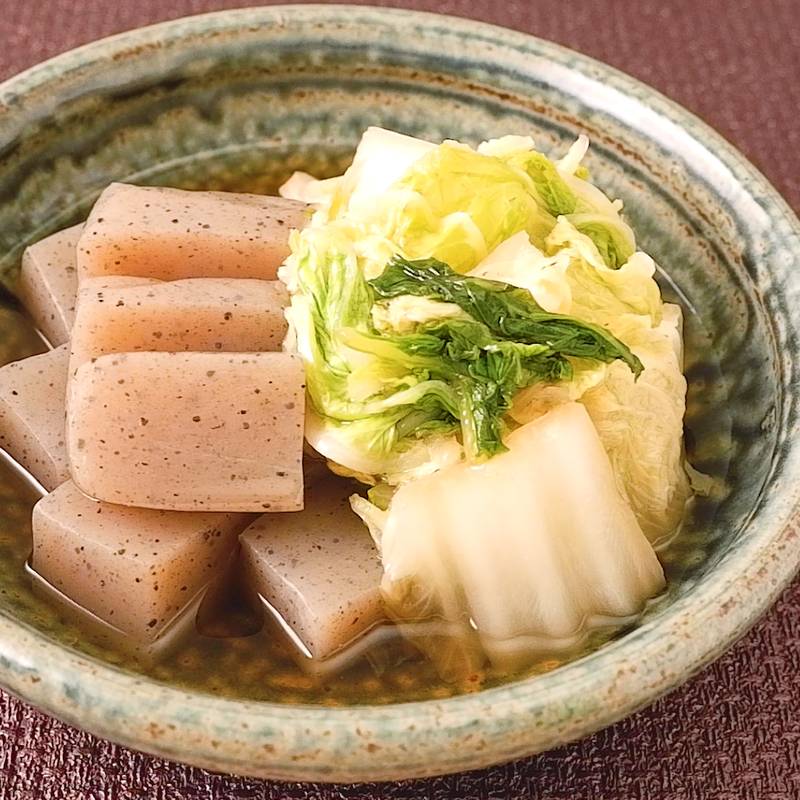 白菜とこんにゃくの簡単めんつゆ煮 作り方 レシピ クラシル