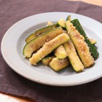 レンジで簡単 ズッキーニの胡麻和え