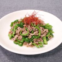 食欲もりもり!ひき肉とピーマンの辛ウマ炒め