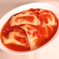 もちチーズ餃子のトマトスープ