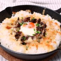 スキレットでお洒落に アレンジ牛丼