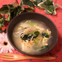 もやしと高野豆腐でヘルシー!ピリ辛スープ