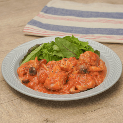 牛乳で作る！ワンパンチキンのトマトクリーム煮