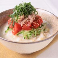 ごま風味のあっさりミルクスープの冷たいお茶漬け