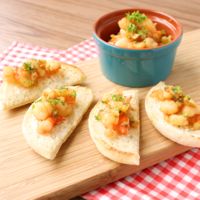 パンと一緒に エビのガリバタ醤油ソテー