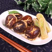 ジューシー!簡単秋の味覚!丸ごとしいたけのつくね焼き