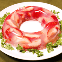 イチゴたっぷりのキラキライチゴかん