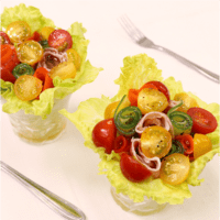 彩り鮮やか!サーモンと生ハムのブーケサラダ