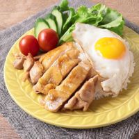照り焼きチキンのロコモコ風