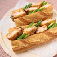 春色 サーモンフライサンド