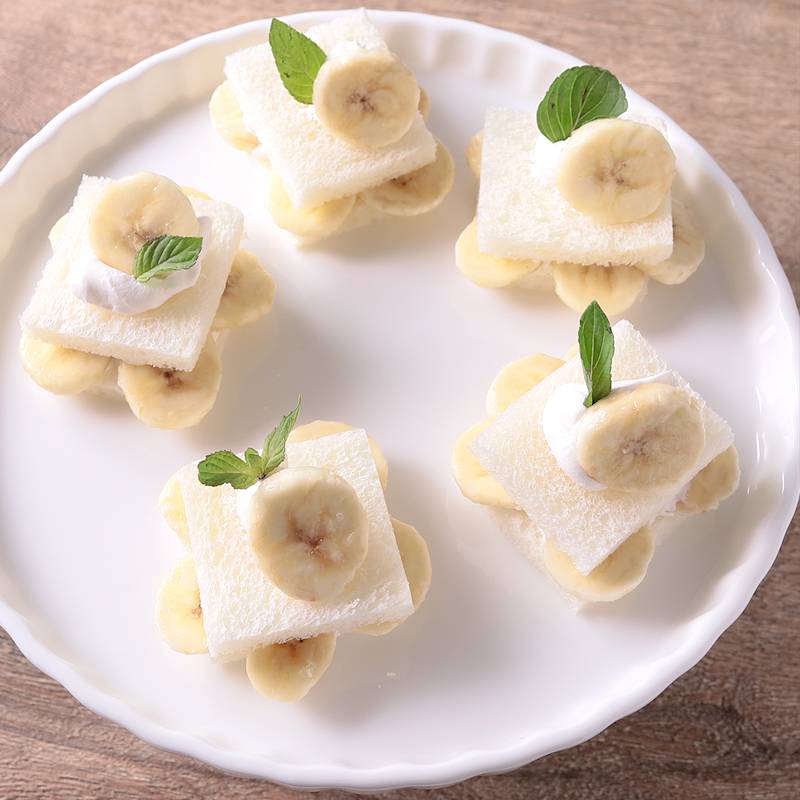 キャラメルバナナのフルーツフリルサンドイッチ 作り方 レシピ クラシル