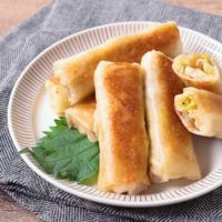 チーズ入り 白菜と豆もやしの焼き春巻き