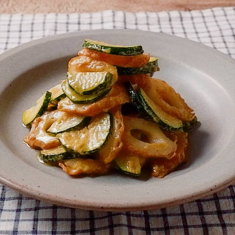 ズッキーニとちくわのマヨカレー炒め 作り方・レシピ | クラシル
